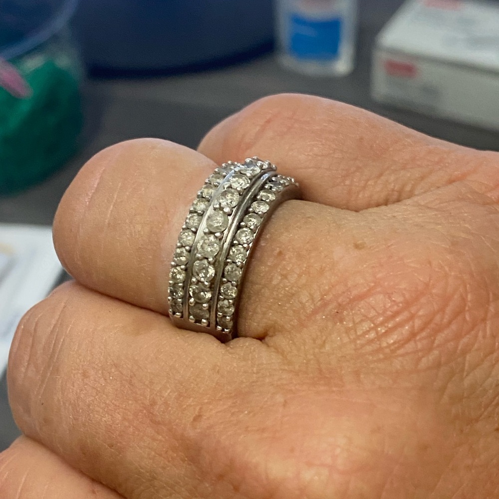 Diamond Anniversary Band Sz 7